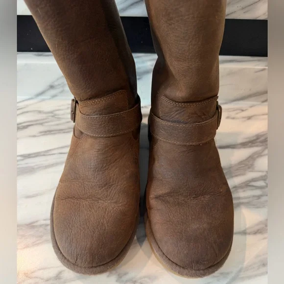 Ugg Sutter Boot - Picture 2 of 13